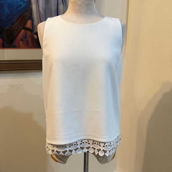 STS Sail to Sable Elegant White Sleeveless Top with Lace Hem Size Medium - Picture 1 of 10